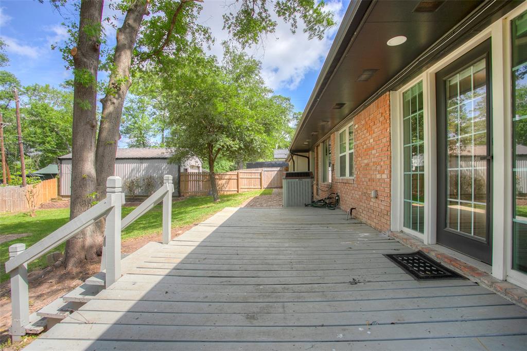 2310 Avenue, Huntsville, Texas image 9