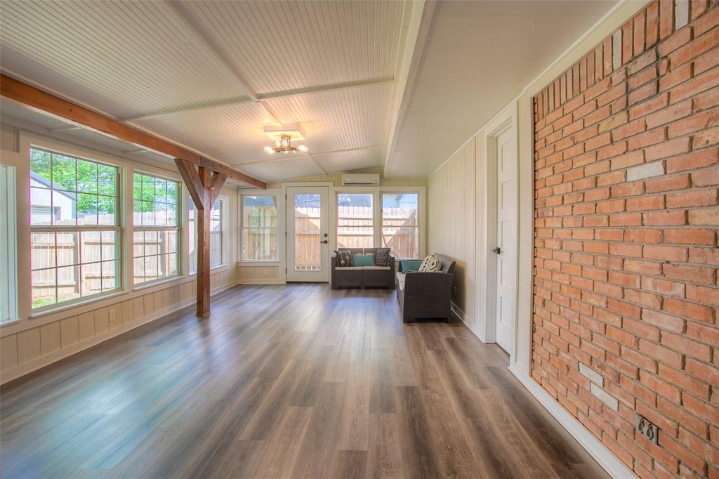 2310 Avenue, Huntsville, Texas image 12
