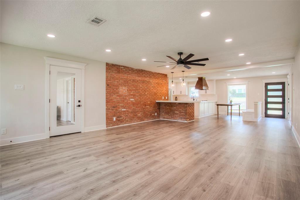 2310 Avenue, Huntsville, Texas image 10