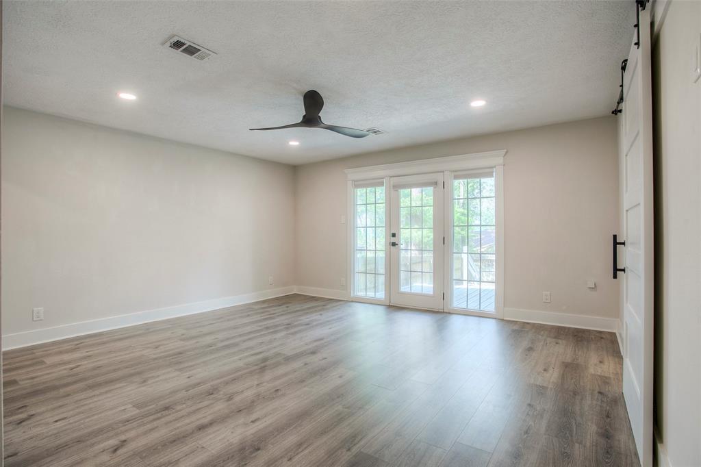 2310 Avenue, Huntsville, Texas image 22