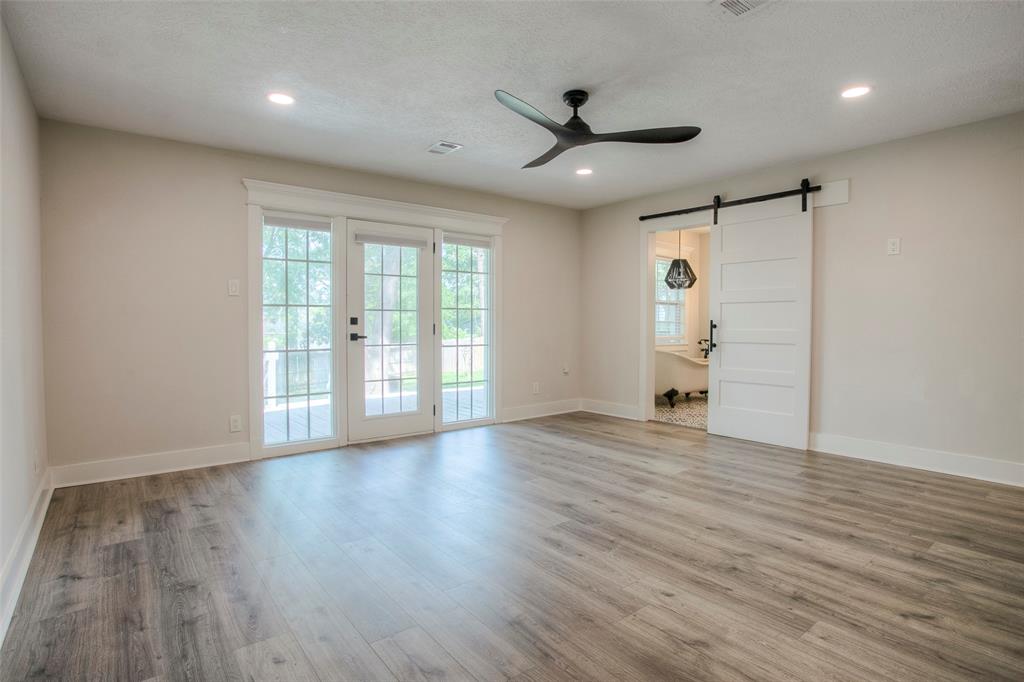 2310 Avenue, Huntsville, Texas image 24