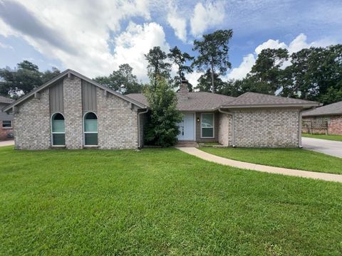 Photo of 27226 Pyeatt Lane, Conroe, TX 77385 (MLS # 63878348)