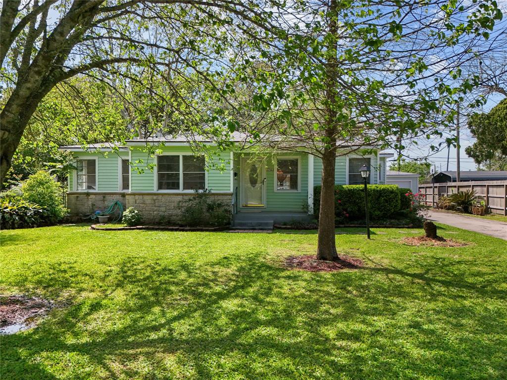 1702 W Houston Dr Dr, La Marque, Texas image 1