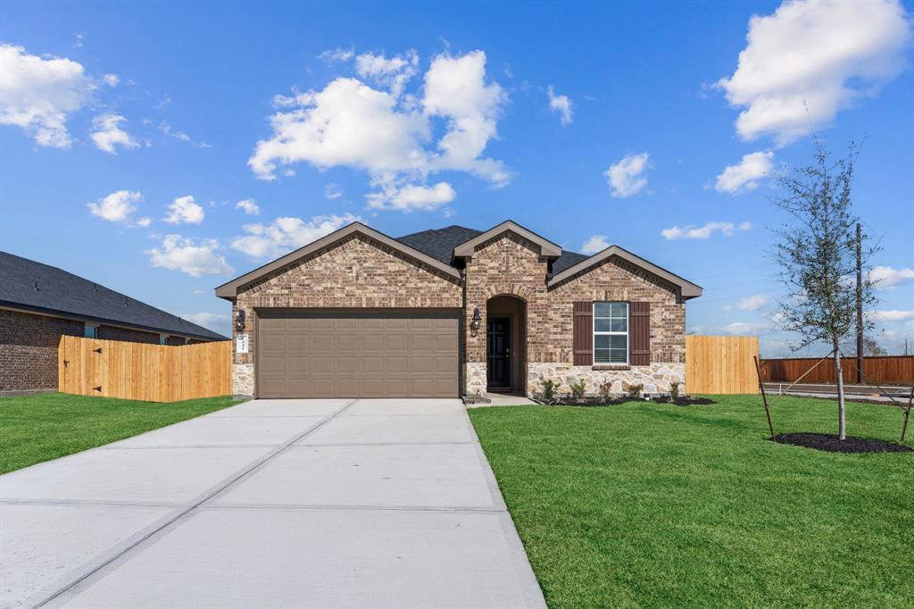 1402 Island Grove, Iowa Colony, Texas image 2