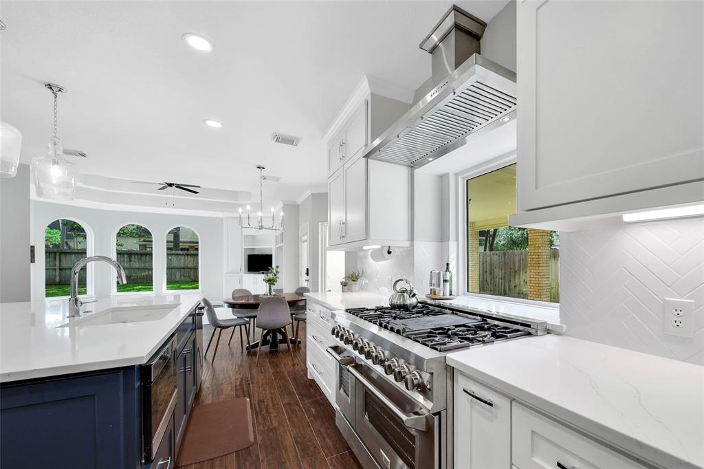 5906 Autumn Dogwood Way, Houston, Texas image 16