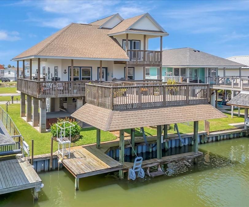 28 Dolphin Street, Hitchcock, Texas image 1