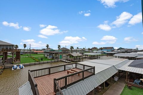 A home in Crystal Beach