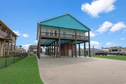 A home in Crystal Beach