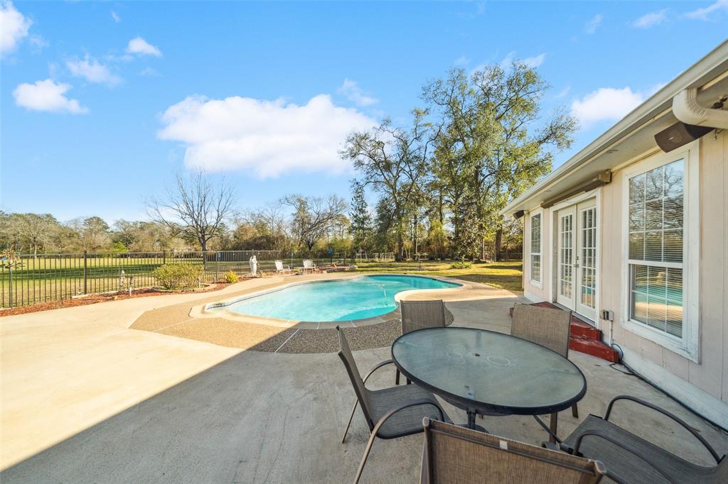 96 Fm 2550 Road, Huntsville, Texas image 35