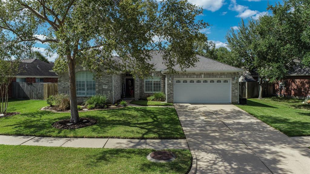 16806 Tower Ridge, Friendswood, Texas image 2