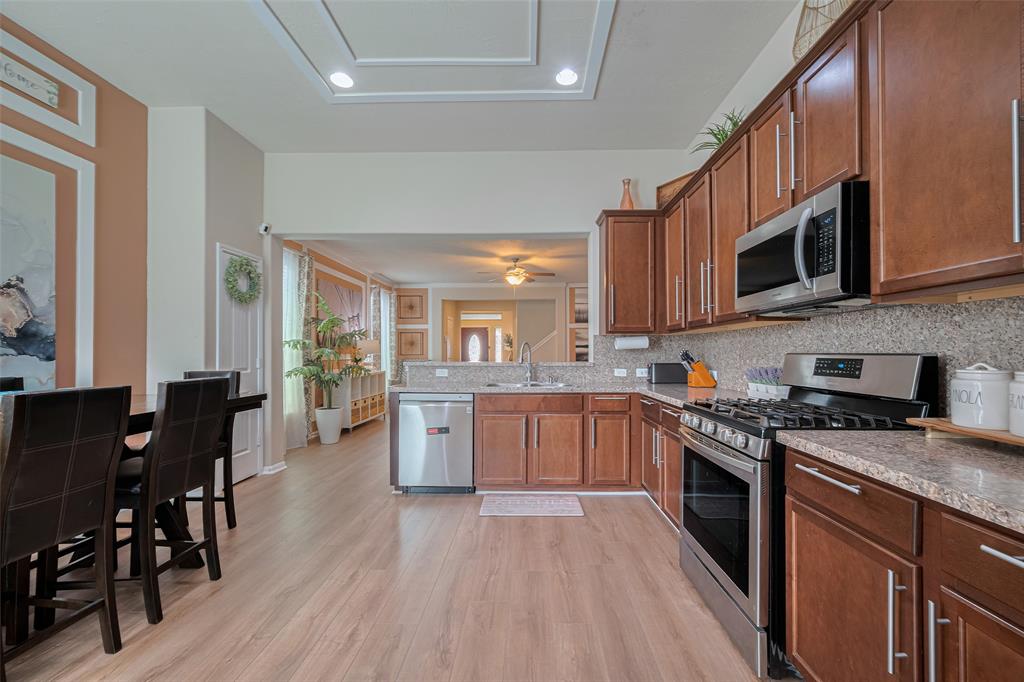 8113 E Pine Creek Bend, Cypress, Texas image 17