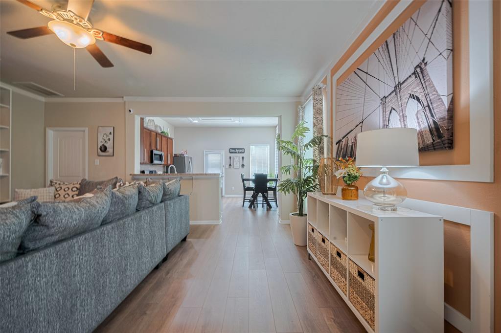 8113 E Pine Creek Bend, Cypress, Texas image 9