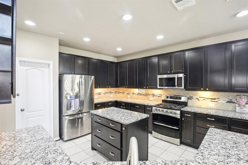 23810 Leblanc Landing Drive, Spring, Texas image 11
