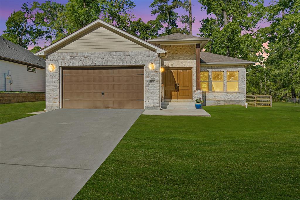 12178 Mustang Avenue, Willis, Texas image 1