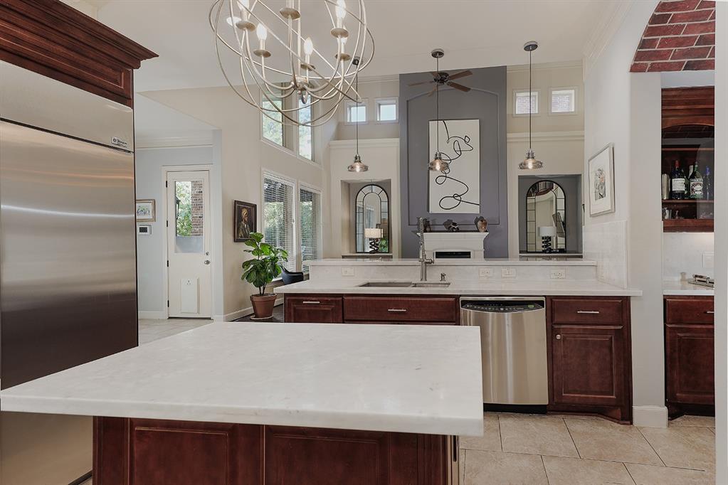 58 N Veilwood Circle, The Woodlands, Texas image 11