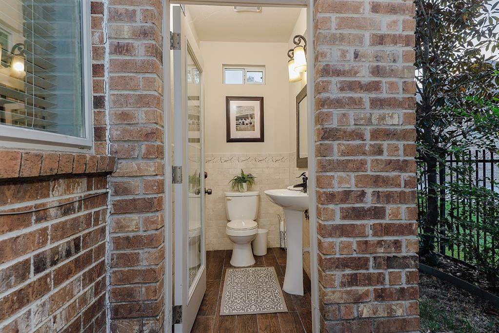 58 N Veilwood Circle, The Woodlands, Texas image 36
