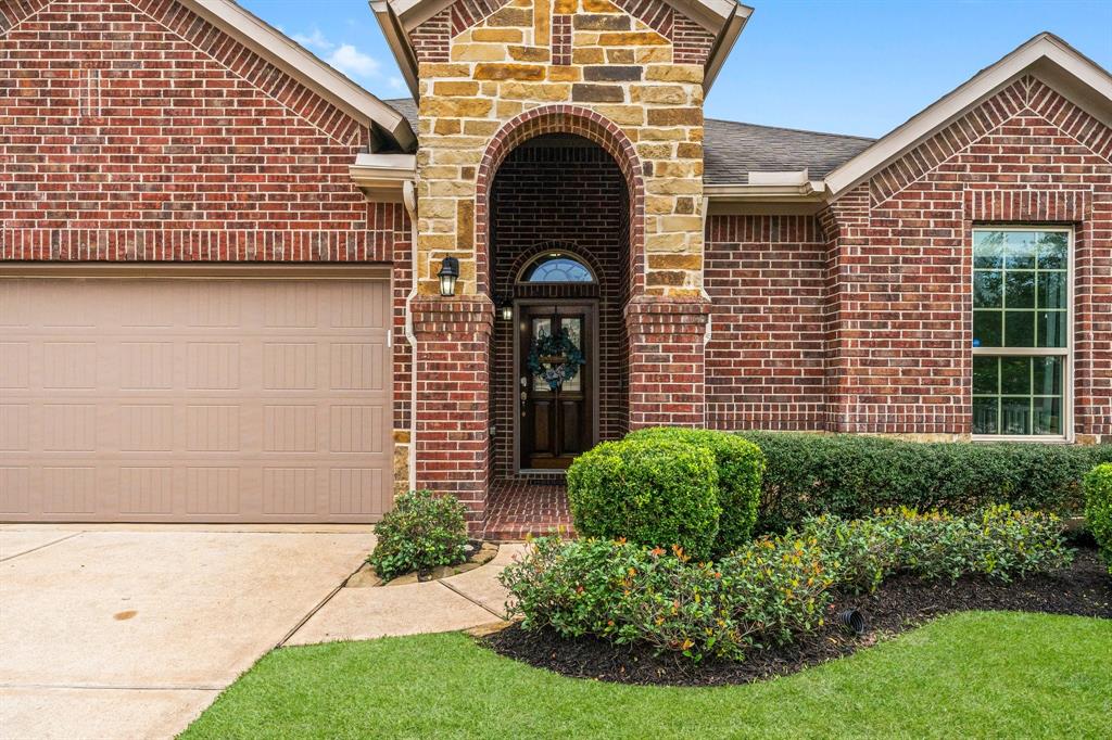 3786 Blaine Oaks Lane, Spring, Texas image 2