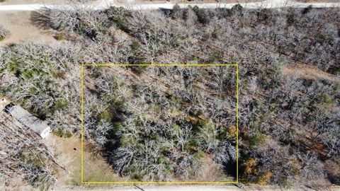 Photo of 304 Sandy Lynn, Quinlan, TX 75474 (MLS # 30612404) Photo of 304 Sandy Lynn, Quinlan, TX 75474 (MLS # 30612404)