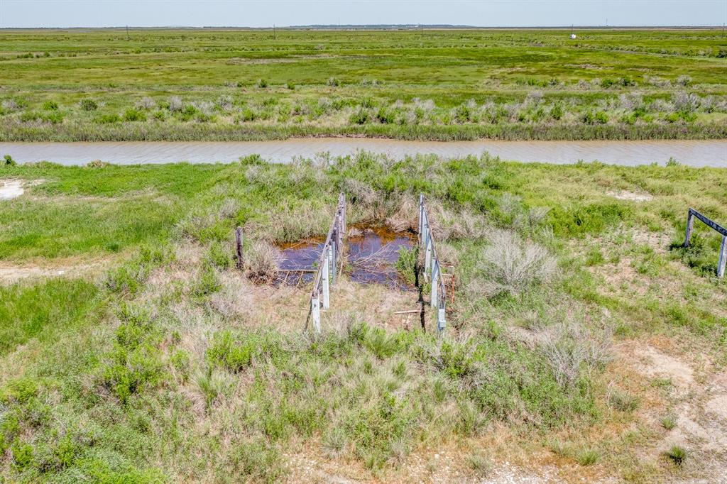 1392 Mabry, Gilchrist, Texas image 32