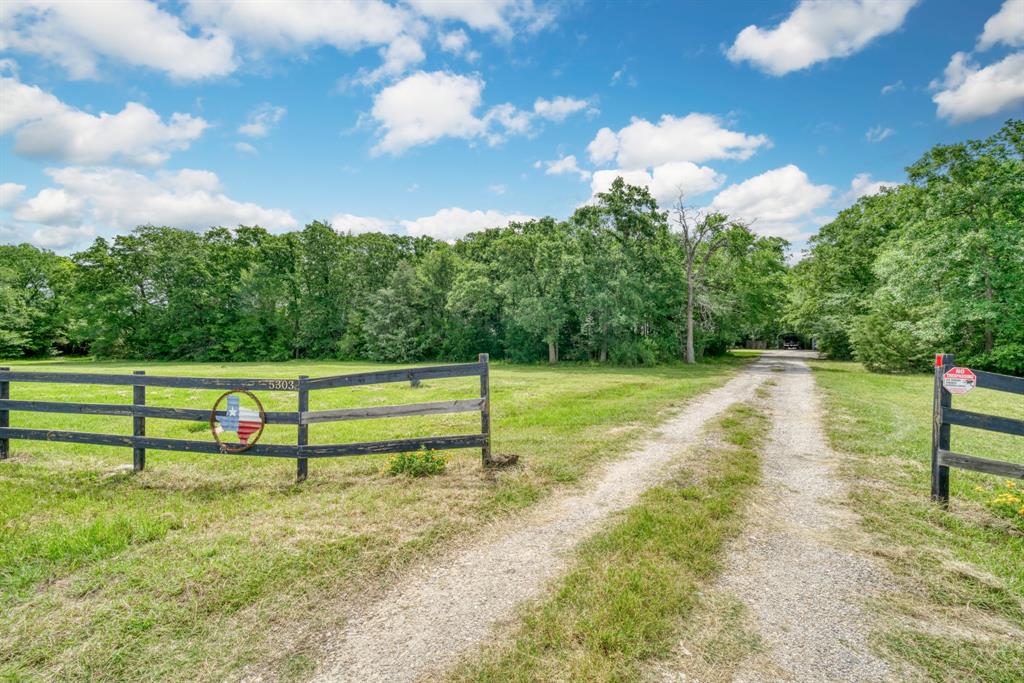 5303 Creek Lane, College Station, Texas image 3