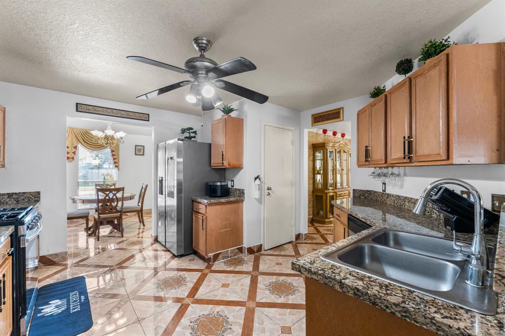 10915 Chelsea Knoll Lane, Houston, Texas image 25