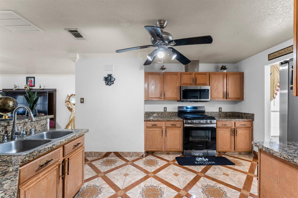 10915 Chelsea Knoll Lane, Houston, Texas image 26