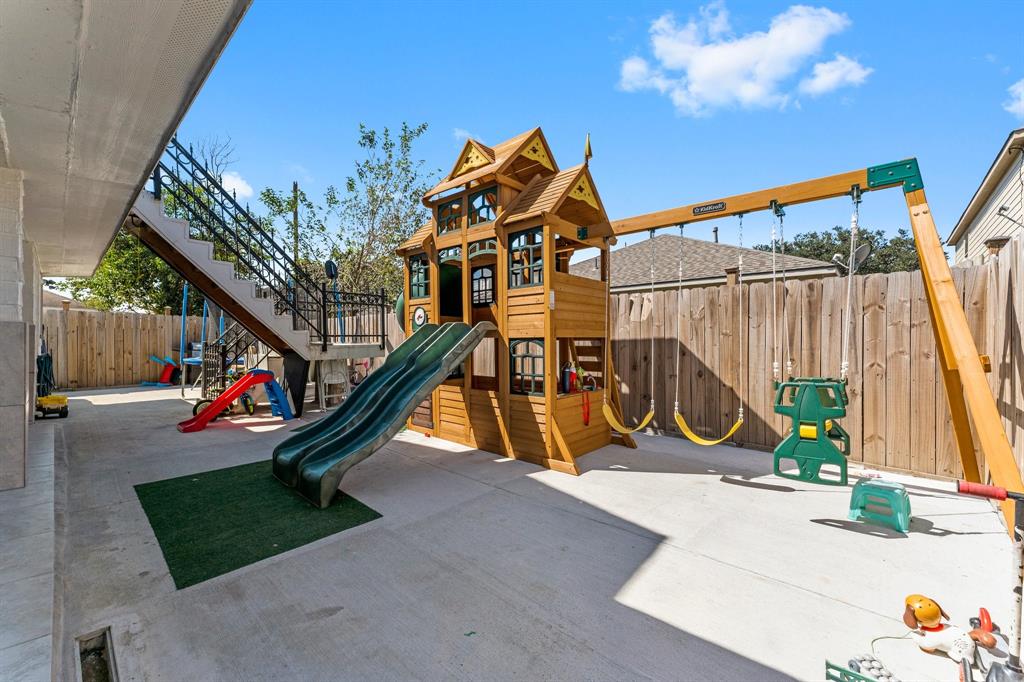 10915 Chelsea Knoll Lane, Houston, Texas image 7