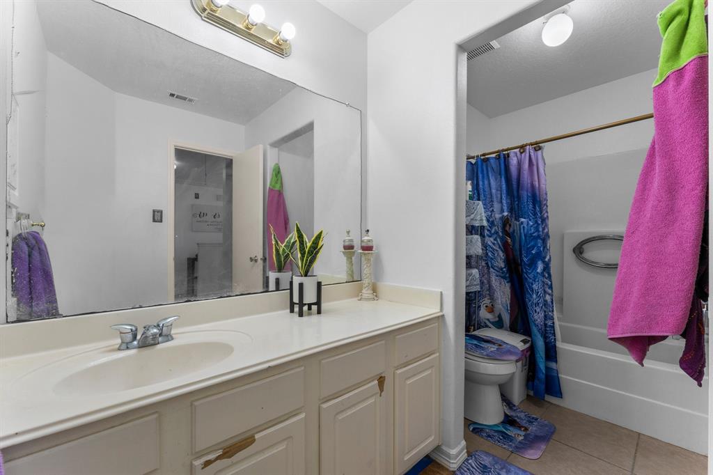 10915 Chelsea Knoll Lane, Houston, Texas image 36