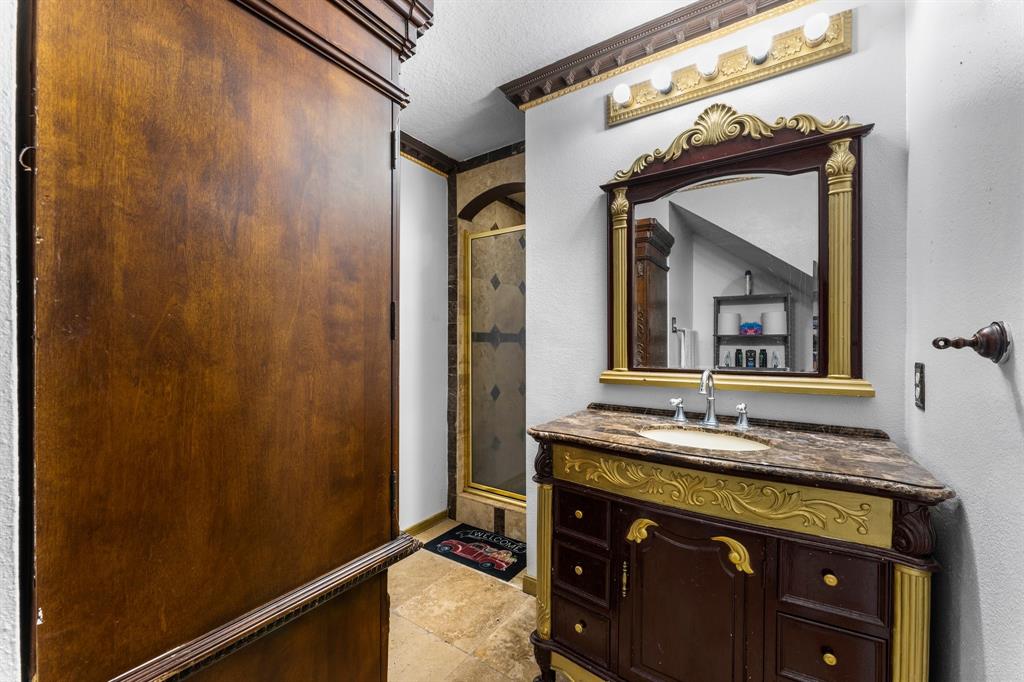 10915 Chelsea Knoll Lane, Houston, Texas image 16