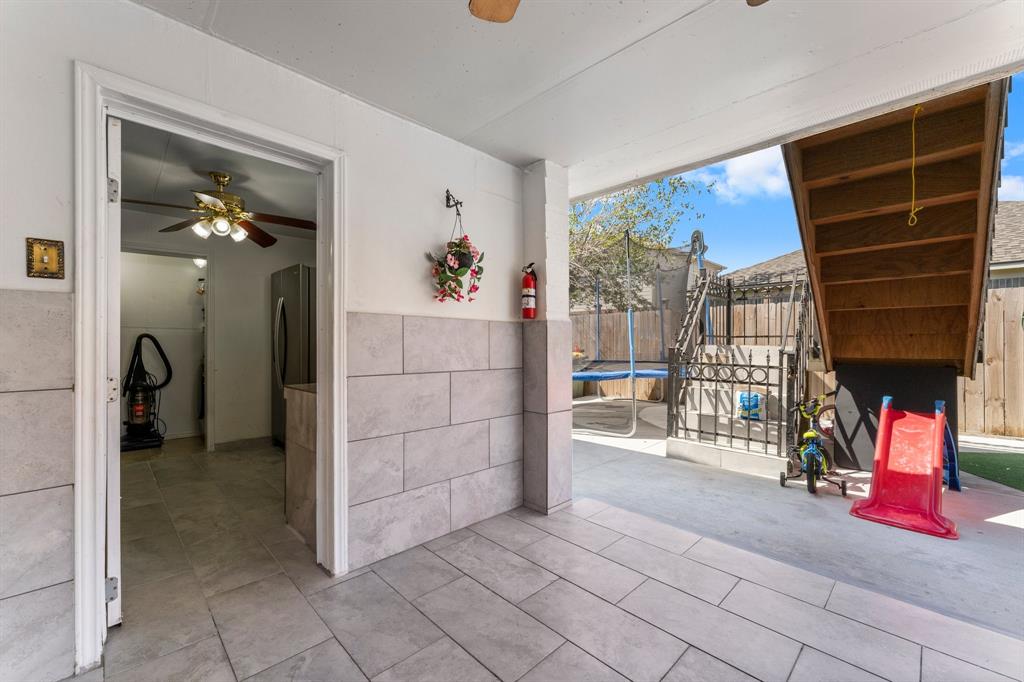 10915 Chelsea Knoll Lane, Houston, Texas image 10