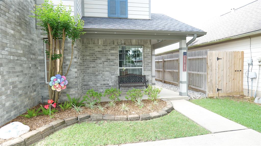 11810 Sardis Lake Drive, Tomball, Texas image 3