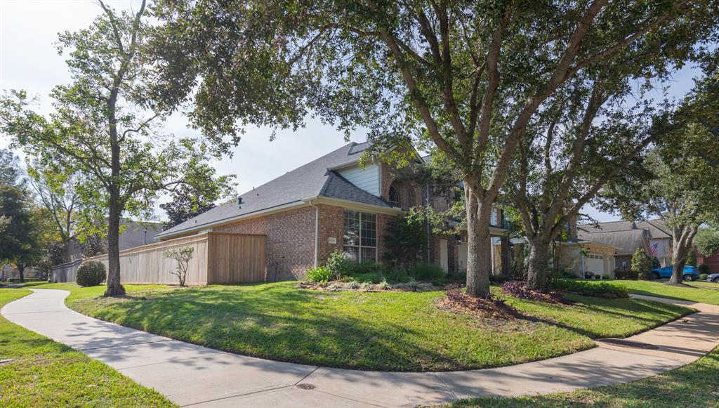 10526 Carrollton Court, Missouri City, Texas image 5