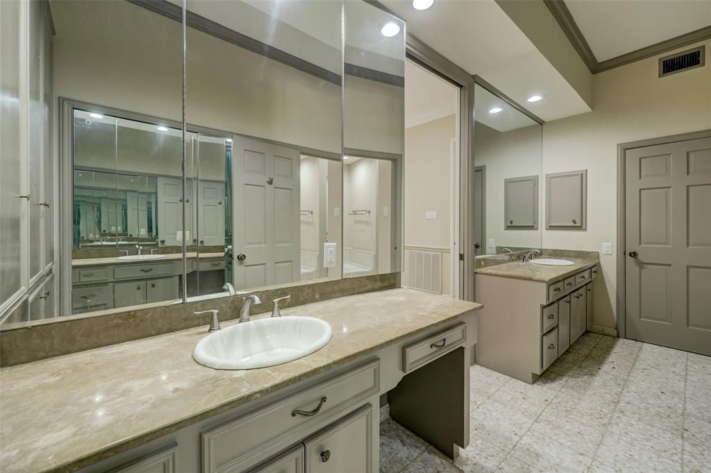 4856 Post Oak Timber Drive, Houston, Texas image 22