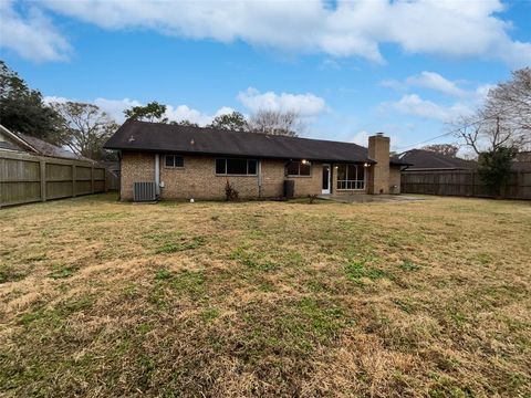 A home in Angleton