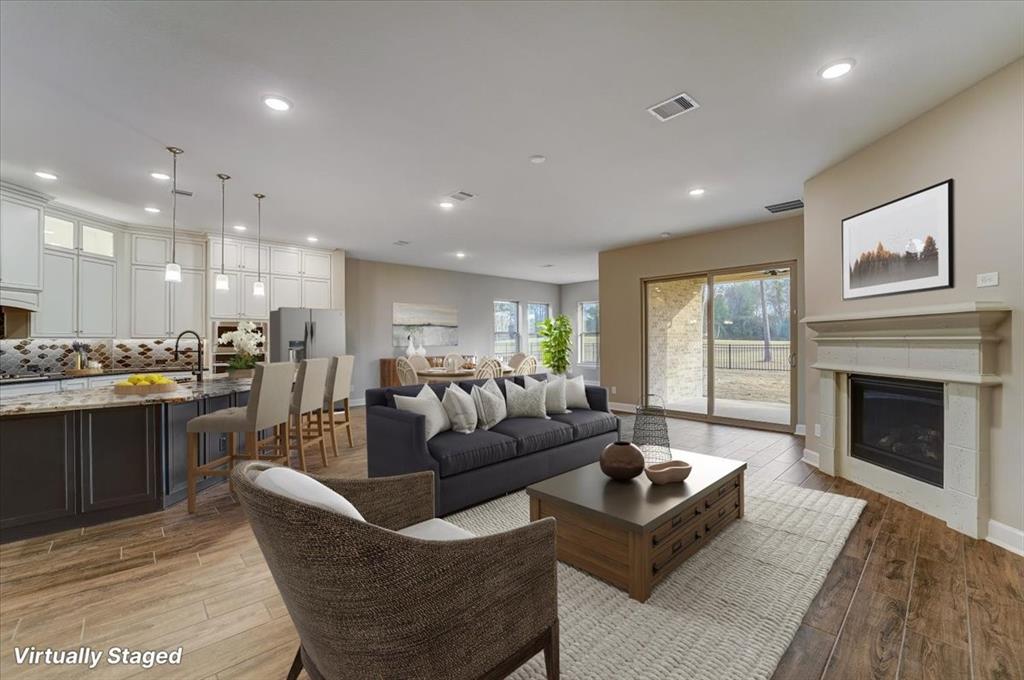 7563 Congress Trail Way