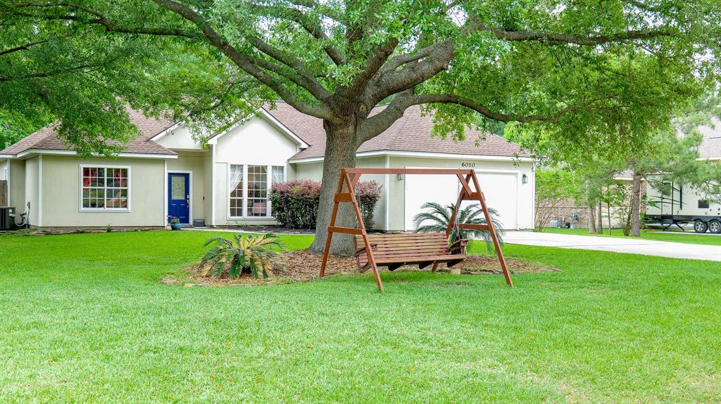 6010 Mahogany Way, Magnolia, Texas image 1