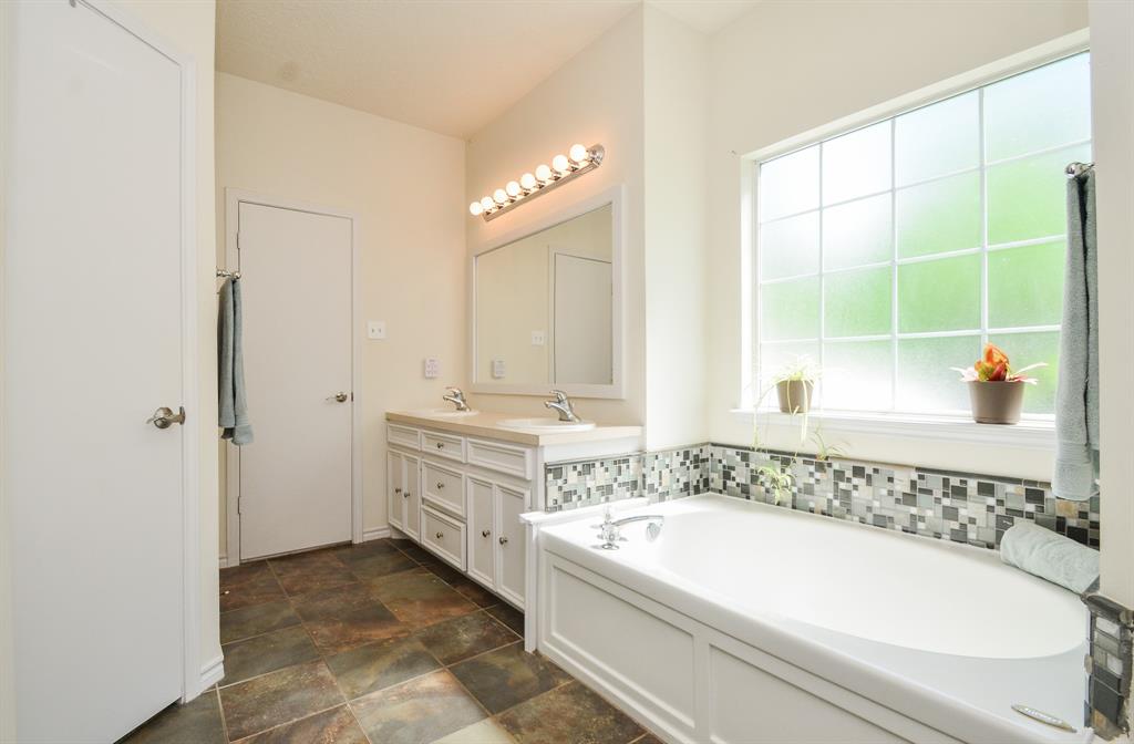 6010 Mahogany Way, Magnolia, Texas image 21