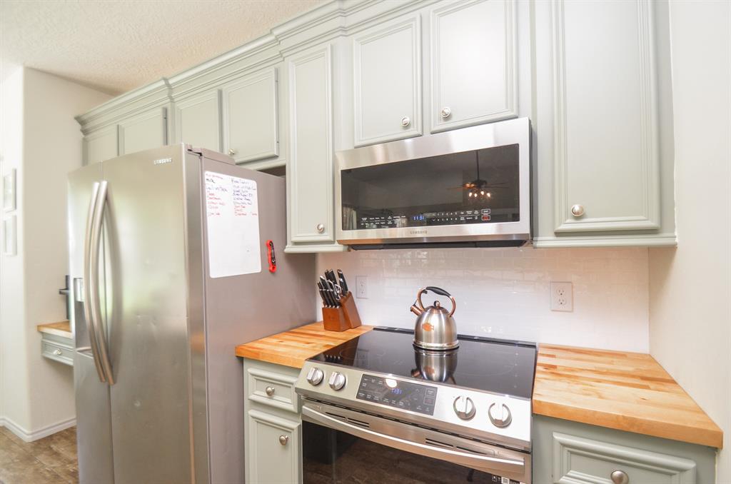 6010 Mahogany Way, Magnolia, Texas image 12