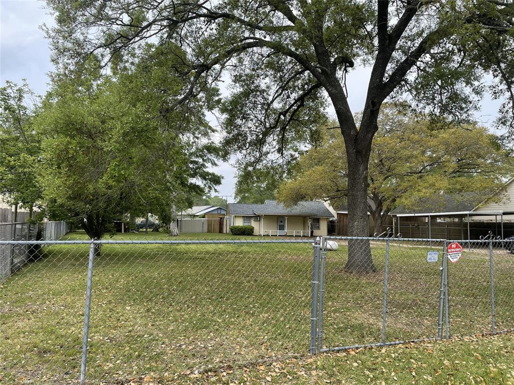 902 S Holly Avenue, Cleveland, Texas image 5