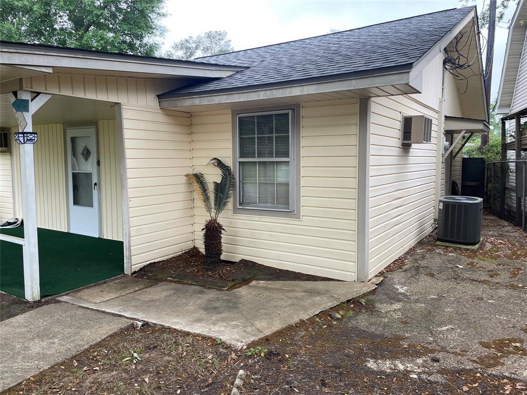 902 S Holly Avenue, Cleveland, Texas image 7