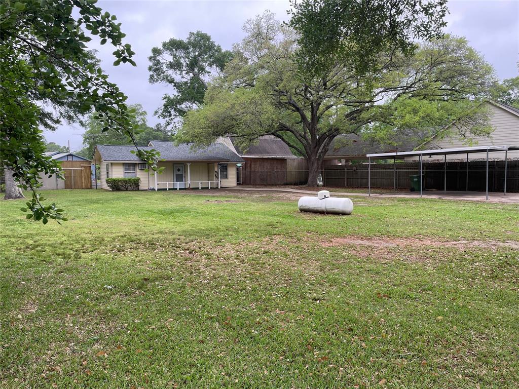 902 S Holly Avenue, Cleveland, Texas image 6