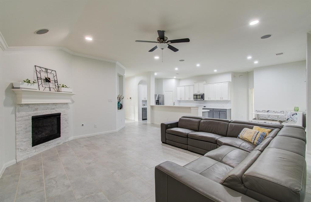 4639 Regal Shadow Lane