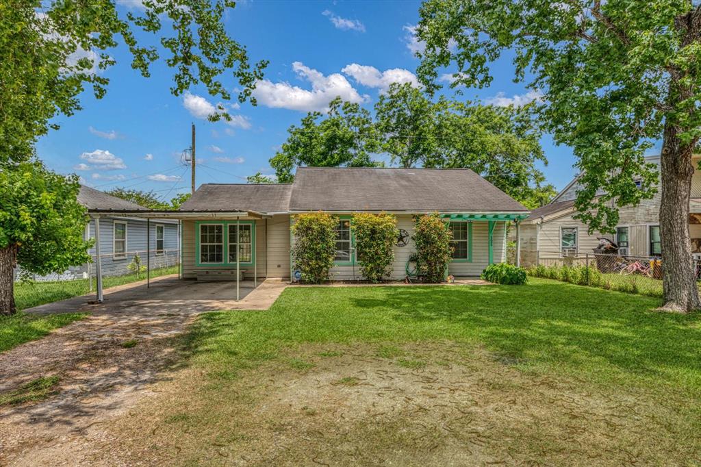 121 5th Street, Brazoria, Texas image 1