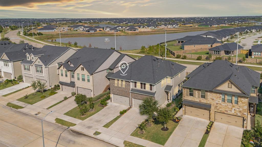 5215 Prairie Terrace Lane, Fulshear, Texas image 2