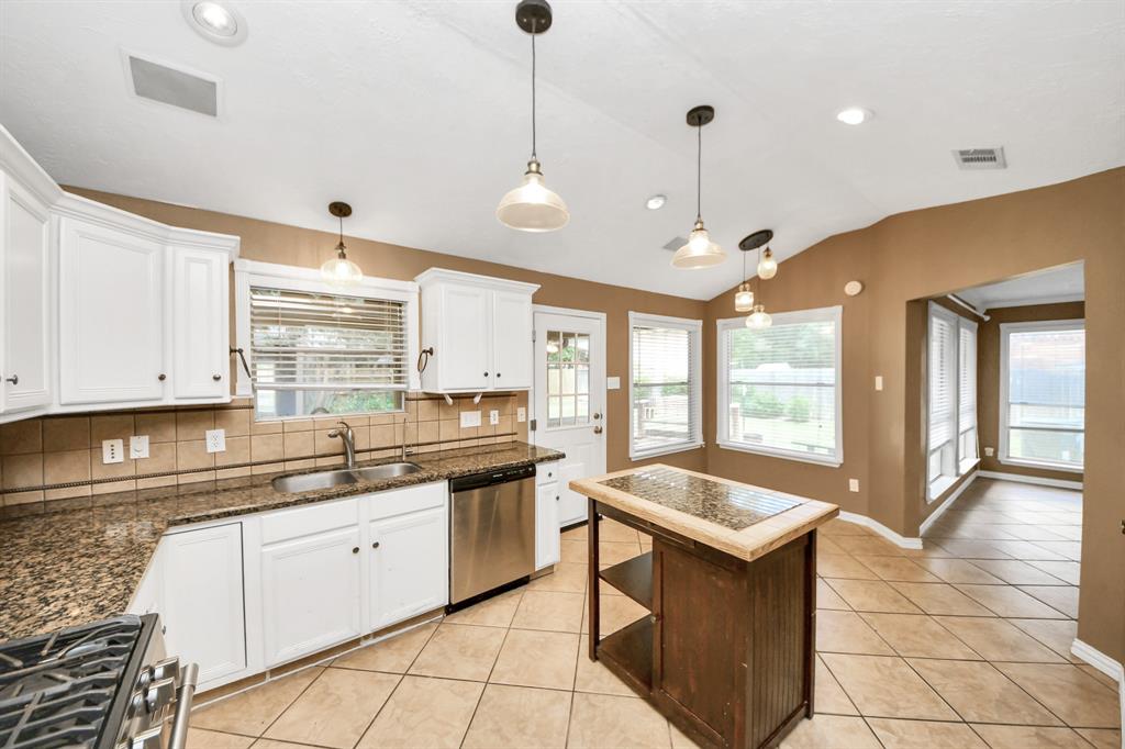 3840 Clover Drive