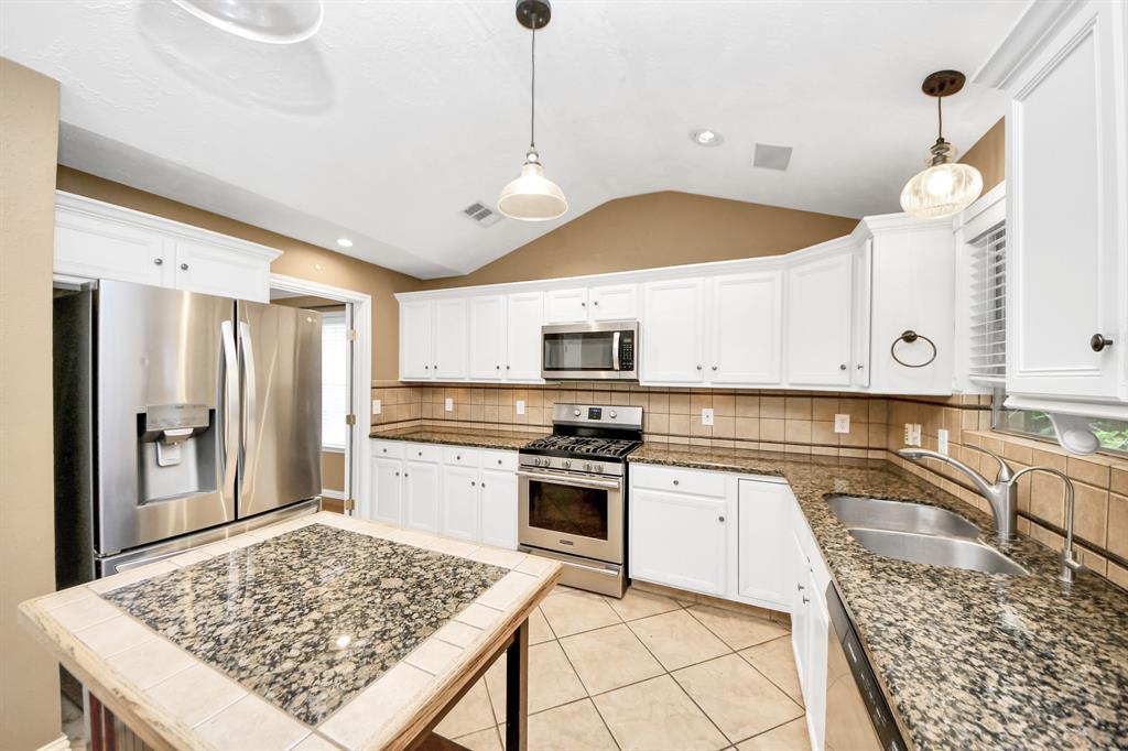 3840 Clover Drive