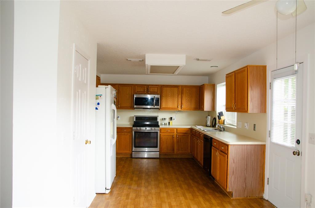 20502 Big Wells Drive, Katy, Texas image 14