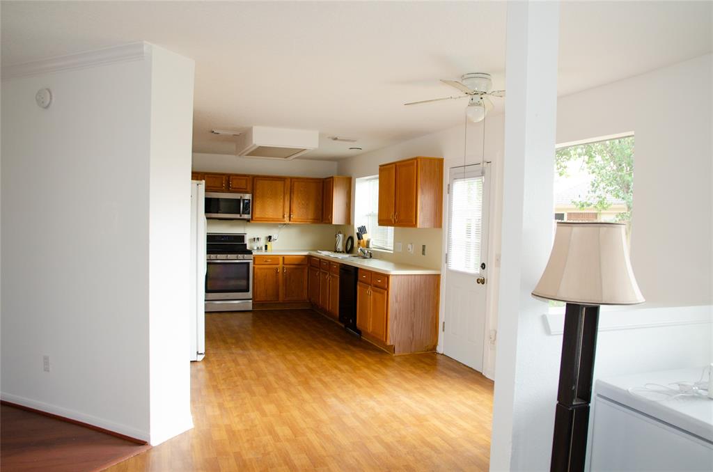20502 Big Wells Drive, Katy, Texas image 16