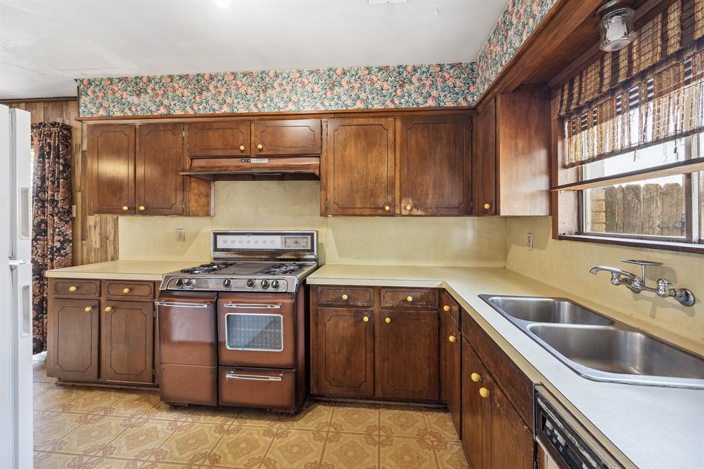 1719 Knightwick Drive, Houston, Texas image 7