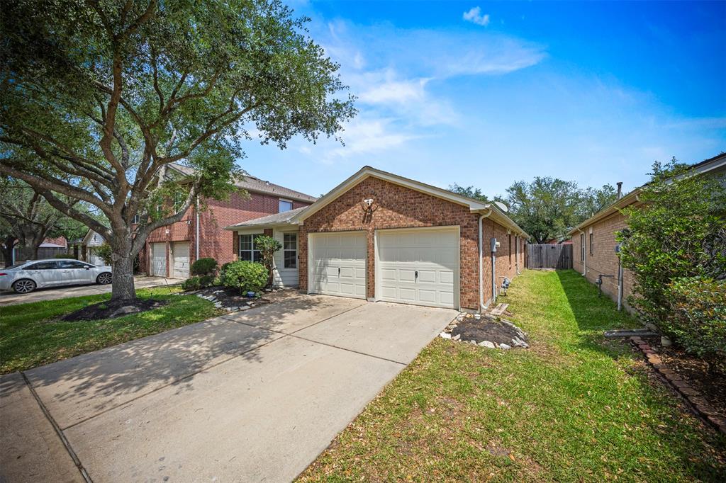 4818 Rustic Field Lane, Katy, Texas image 2